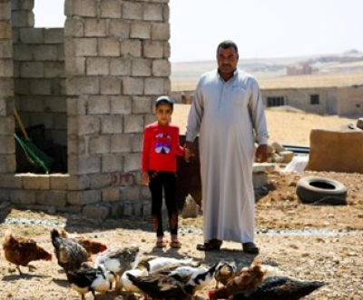 41-year-old Sultan from Ninewa, Iraq, was provided with chicken feed to assist him to re-establish his livelihood.